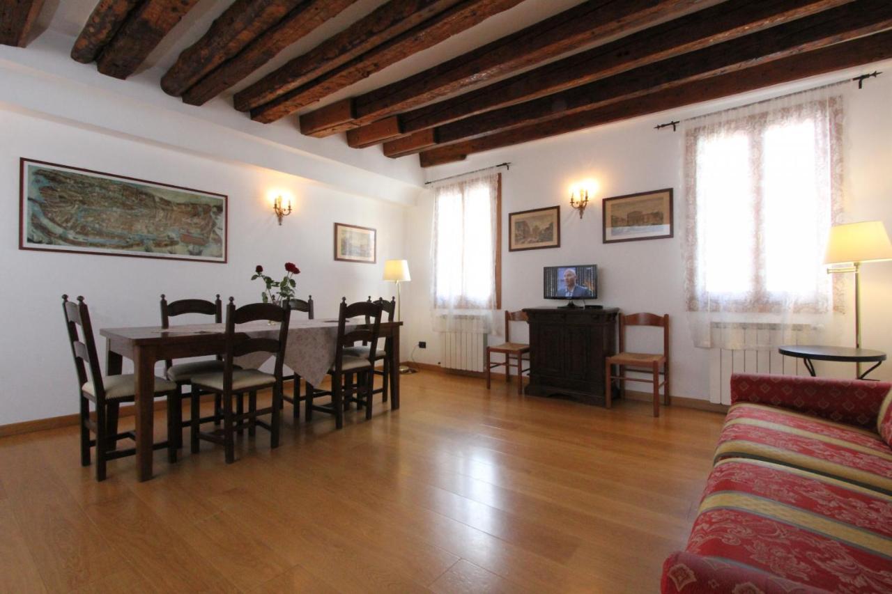 Residence Dei Mori Венеція Екстер'єр фото