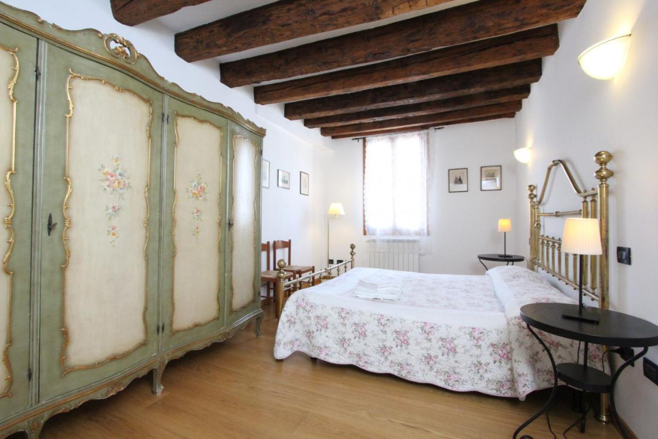Residence Dei Mori Венеція Екстер'єр фото